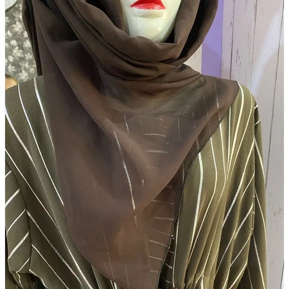Imported greenish nude abaya with scarf, size upto 46”, length around 54” - Picture 11 of 12